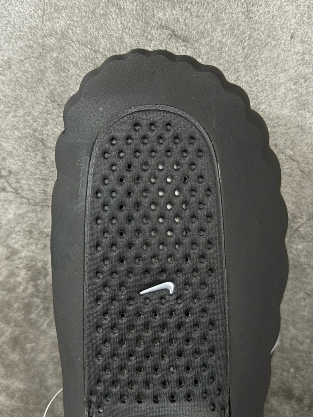 Brand new black Nike Mind 001 slippers (box not included)